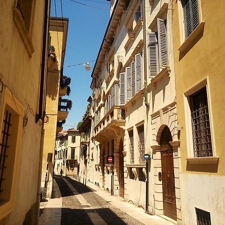 Palazzo Camozzini Apartments Βερόνα Εξωτερικό φωτογραφία