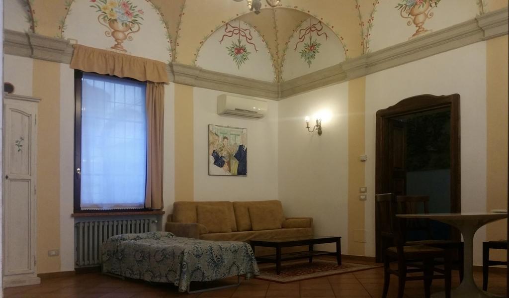 Palazzo Camozzini Apartments Βερόνα Δωμάτιο φωτογραφία