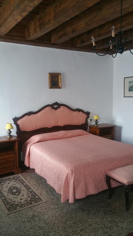Palazzo Camozzini Apartments Βερόνα Δωμάτιο φωτογραφία