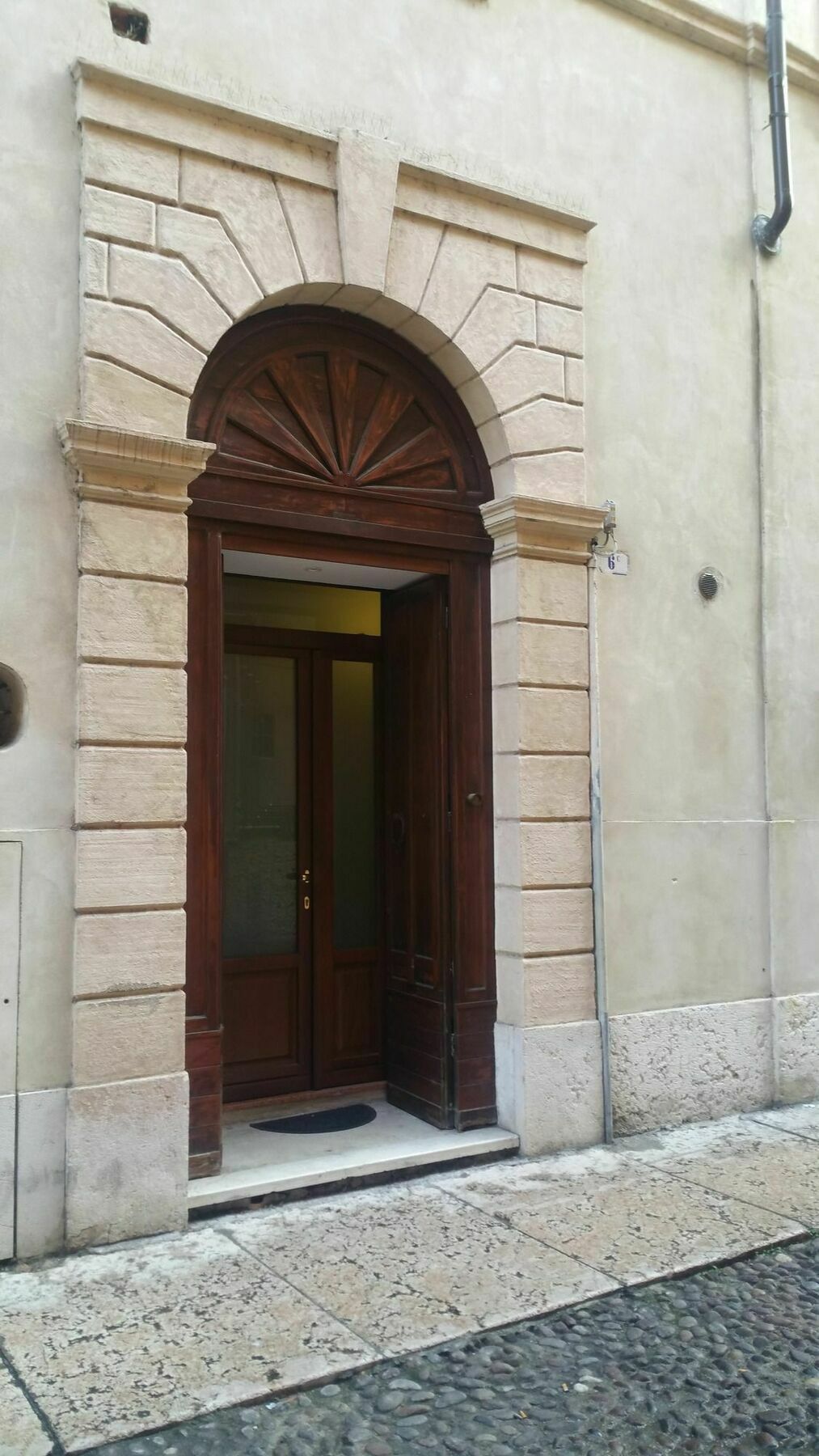 Palazzo Camozzini Apartments Βερόνα Εξωτερικό φωτογραφία