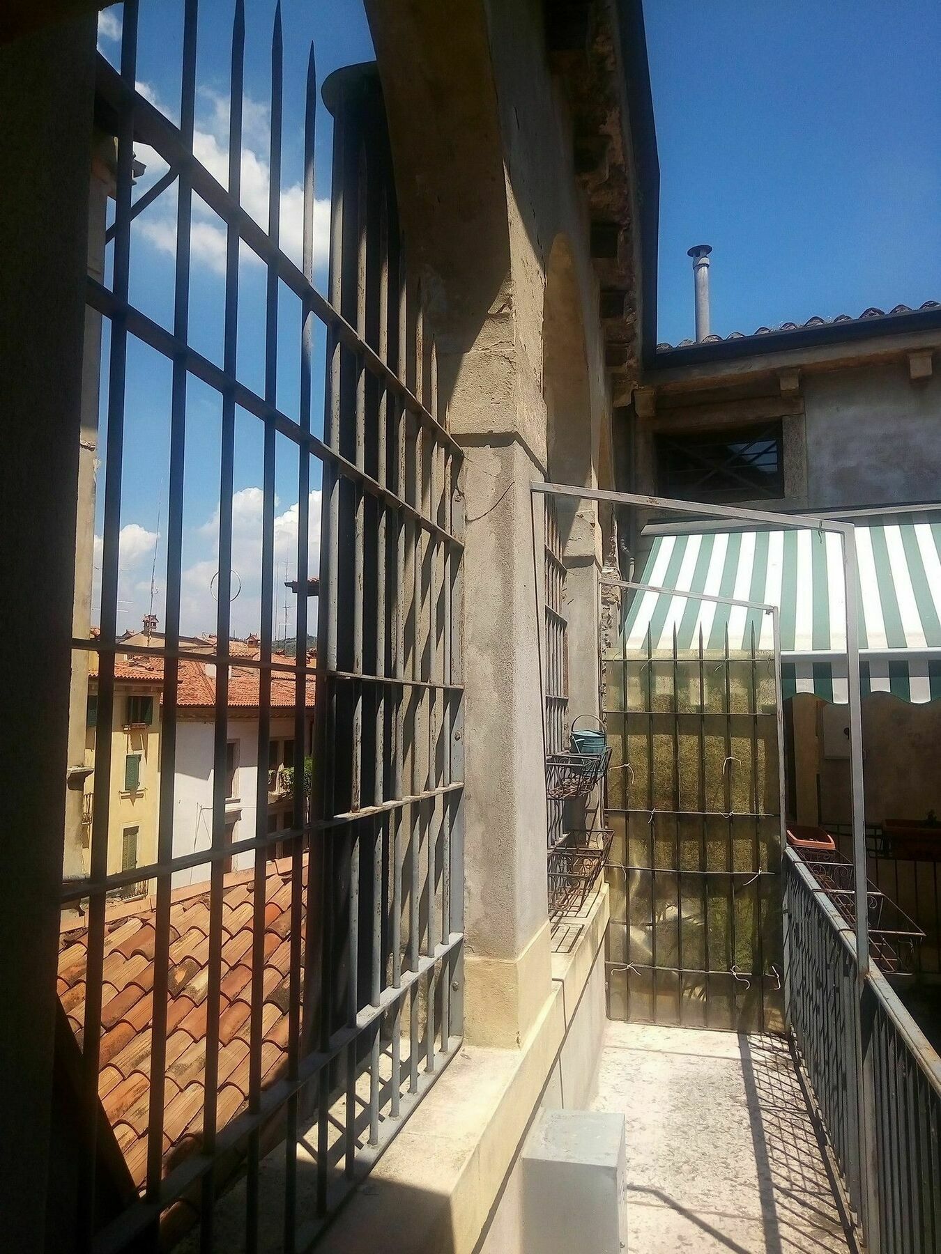 Palazzo Camozzini Apartments Βερόνα Εξωτερικό φωτογραφία